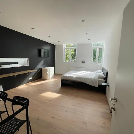 Apartment Of 3